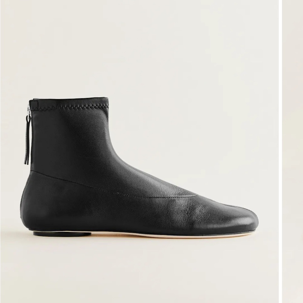 Reformation Payton Stretch Bootie Black - Size 6